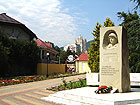 Лазаревское - частные фото - памятник солдатам и народу