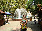 Парк Ривьера - фото - у фонтана